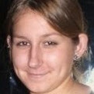 Meet your Posher, Arielle